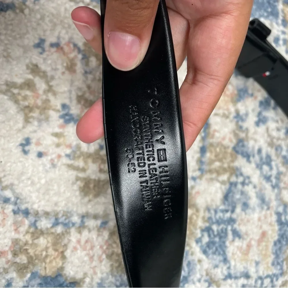 Tommy Hilfiger Denton Flag Logo Belt Vegan Leather Size 50-52
